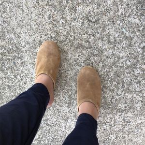 American Eagle Clogs